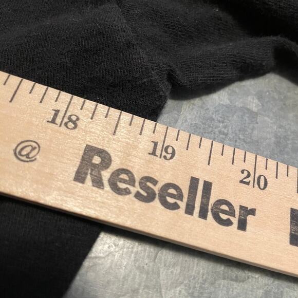 Shawn Mendes The Tour 2019 Flower Concert Shirt Medium Band Tee Festival Music - Picture 7 of 8